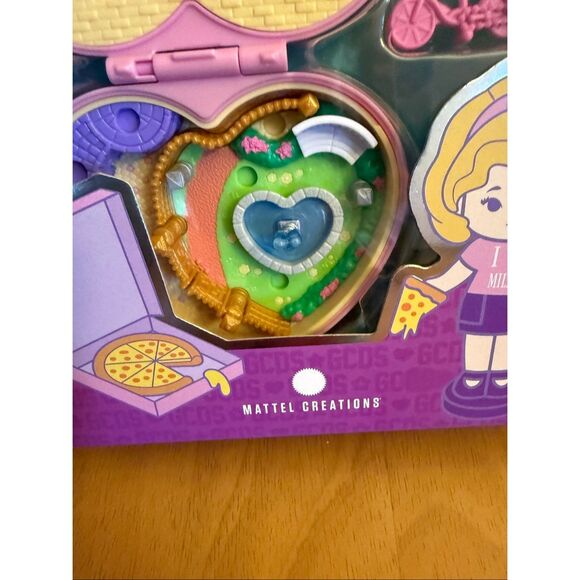Mattel Creations Polly Pocket X GCDS Compact New JGL57 New - Picture 6 of 16